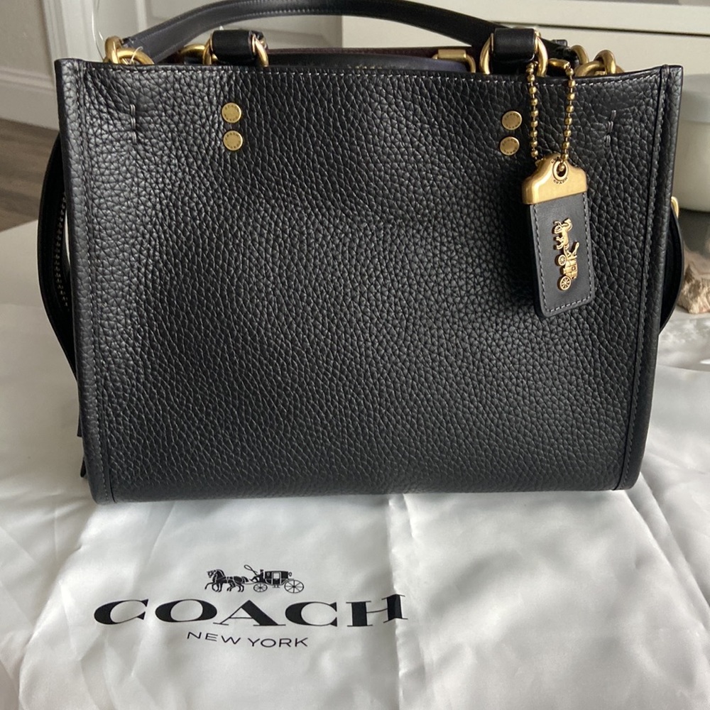 Coach (New with tag )